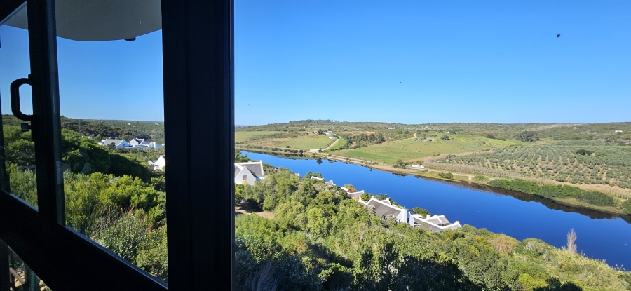 5 Bedroom Property for Sale in Stilbaai Oos Western Cape